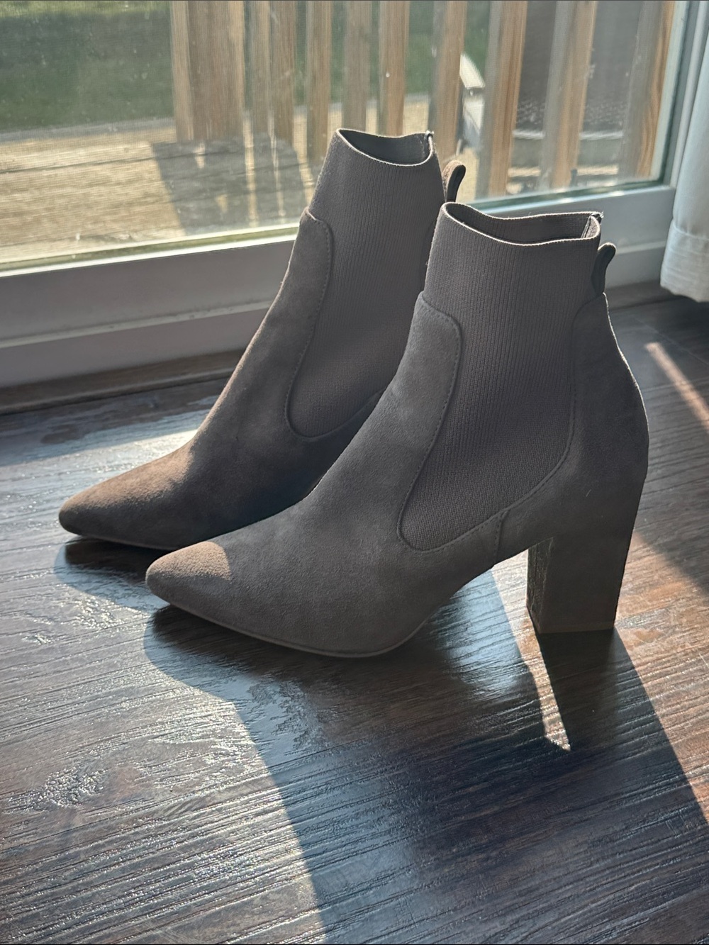 Steve Madden Gray Suede Pointed Toe Block Heel Ankle Boots